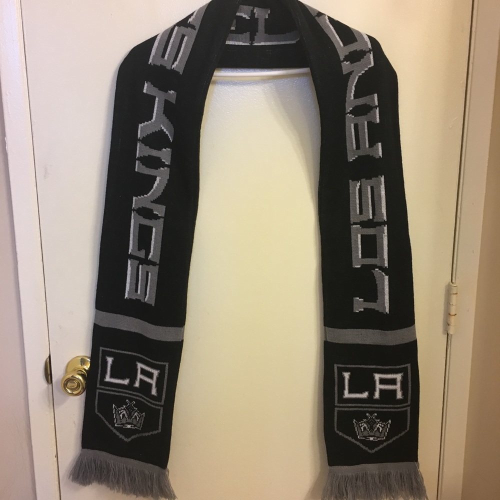 Los Angeles Kings Cable Knit Scarf